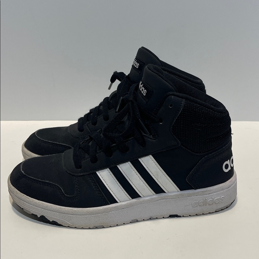 Adidas Black and White High-Top Basketball Sneakers Youth Size 4.5 LHG 029003 - Picture 2 of 9